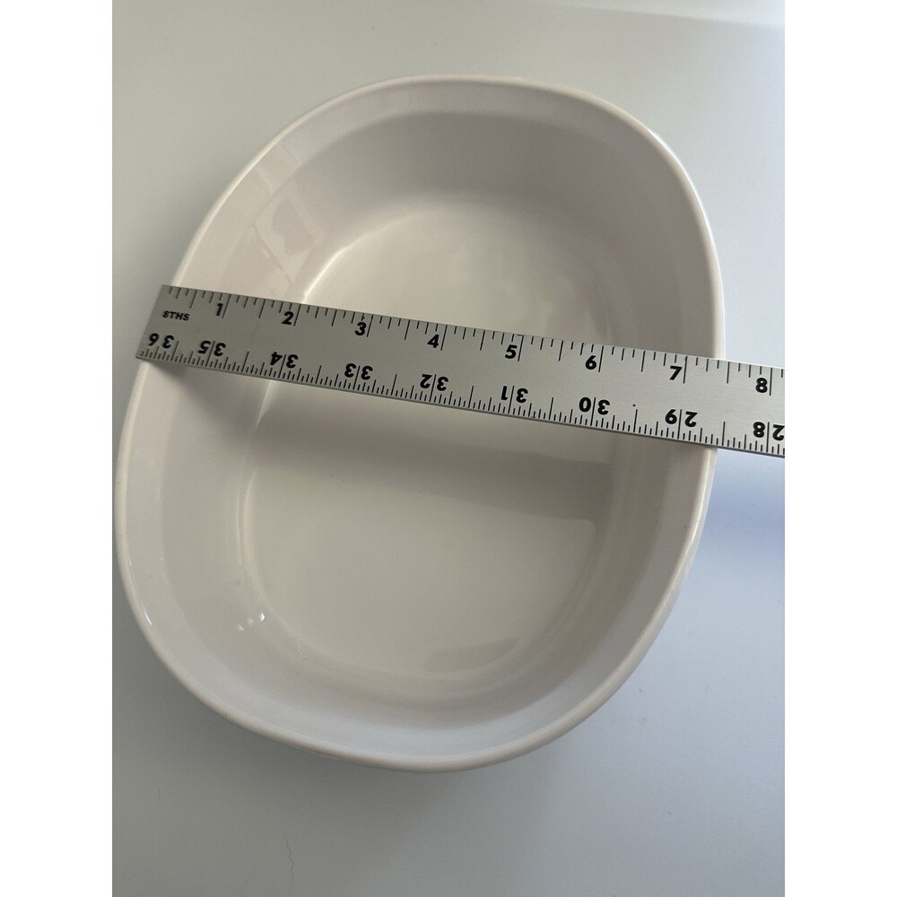 Vintage 1.8 Liter F-12-B Corning Ware French White Oval Casserole No Lid - Picture 3 of 6